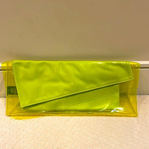BCBGMAXAZRIA lady clutch,unique design and colour. Size in 42cm*17.5cm. - Picture 1 of 7